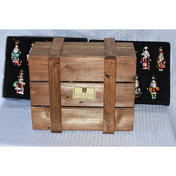 2002 Thomas Pacconi Classics Blown Glass Christmas Ornaments Set of 16 Santas - Picture 8 of 9